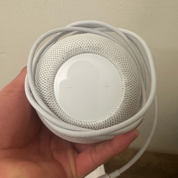 Apple HomePod Mini - Picture 2 of 3